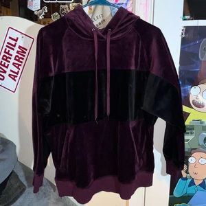 Women’s small Champion Velour Hoodie great condition vintage